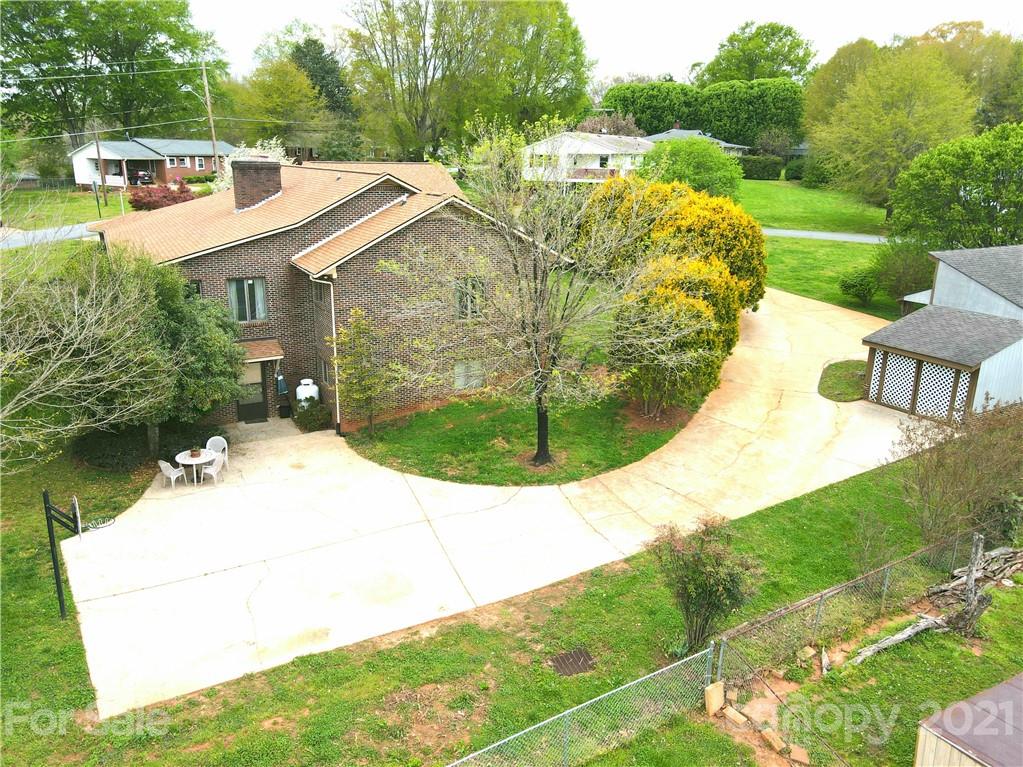 250 Tanner Street Rutherfordton, NC 28139 - Photo 5 of 48
