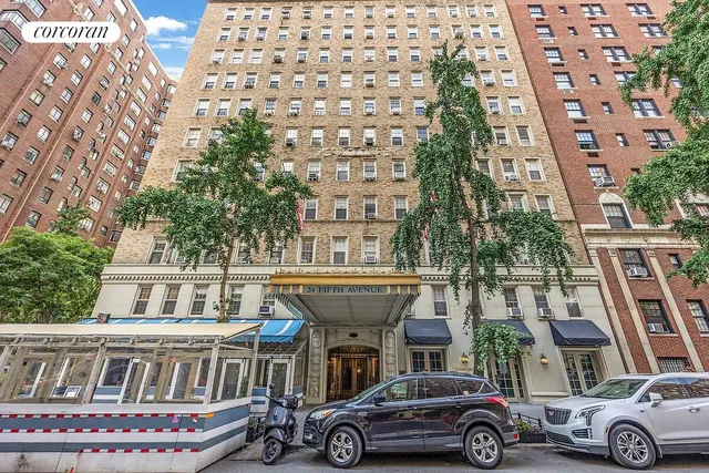 $429,000 | 24 5th Avenue, Unit 731 | Greenwich Village