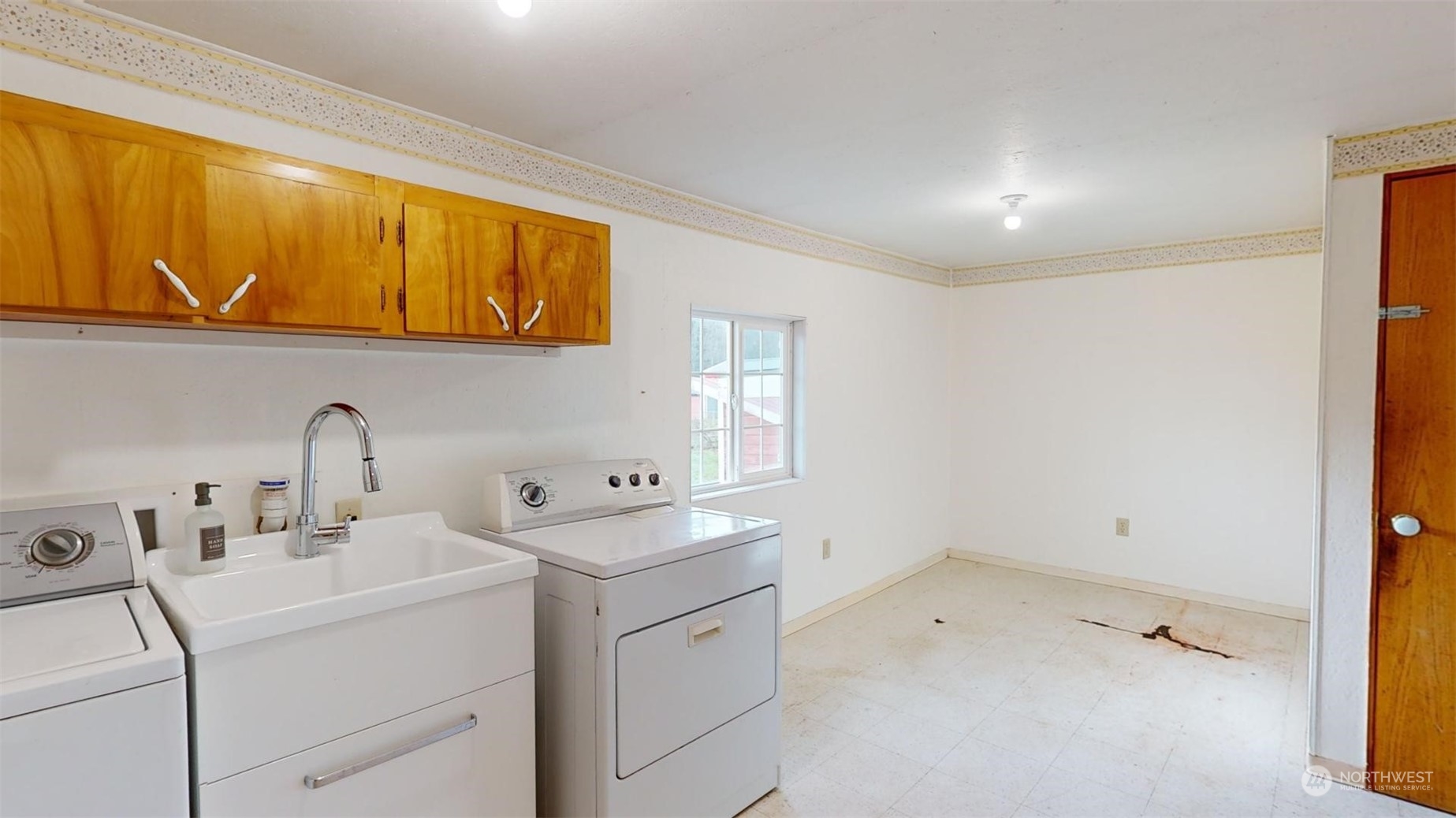 1996 Friday Creek Road Burlington, WA 98233 - Photo 22 of 37 Gallery Image 22