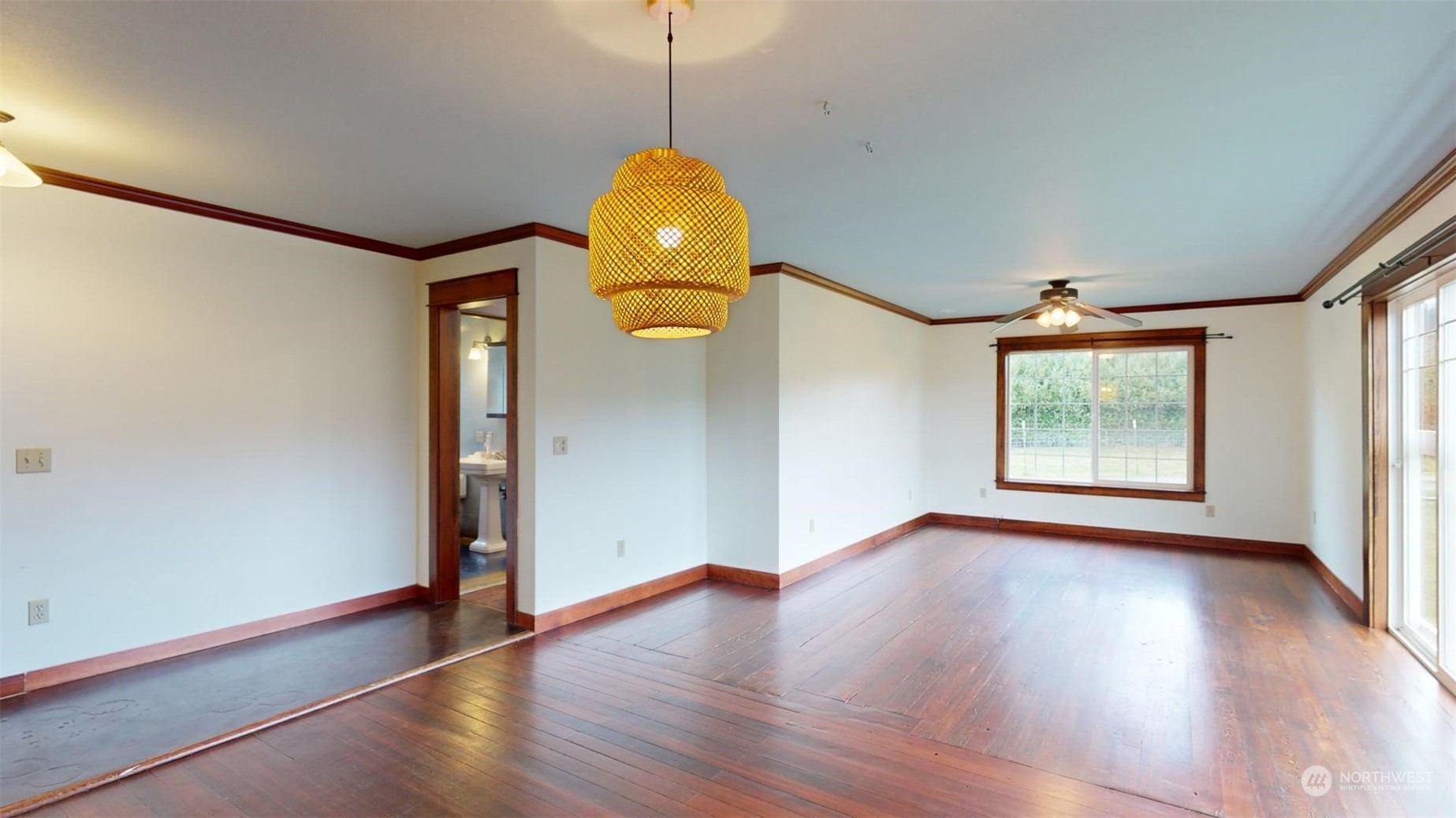 1996 Friday Creek Road Burlington, WA 98233 - Photo 10 of 37 Gallery Image 10