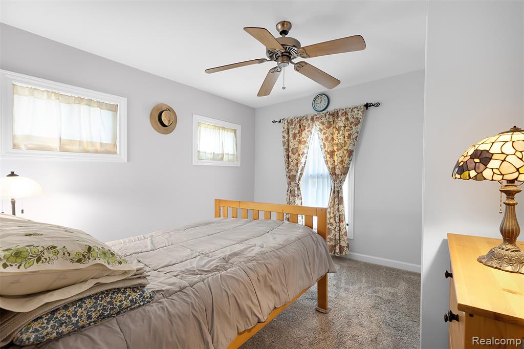 22827 Meridian Road Grosse Ile, MI 48138 - Photo 34 of 44