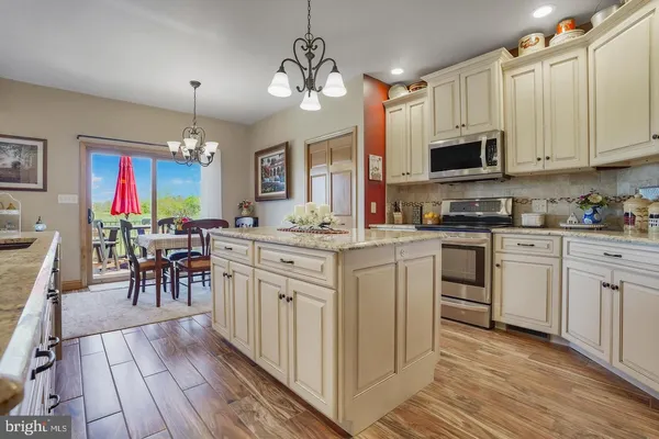 $739,900 | 239 Abishire Way, Chambersburg, PA 17201