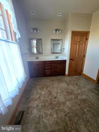 $739,900 | 239 Abishire Way, Chambersburg, PA 17201