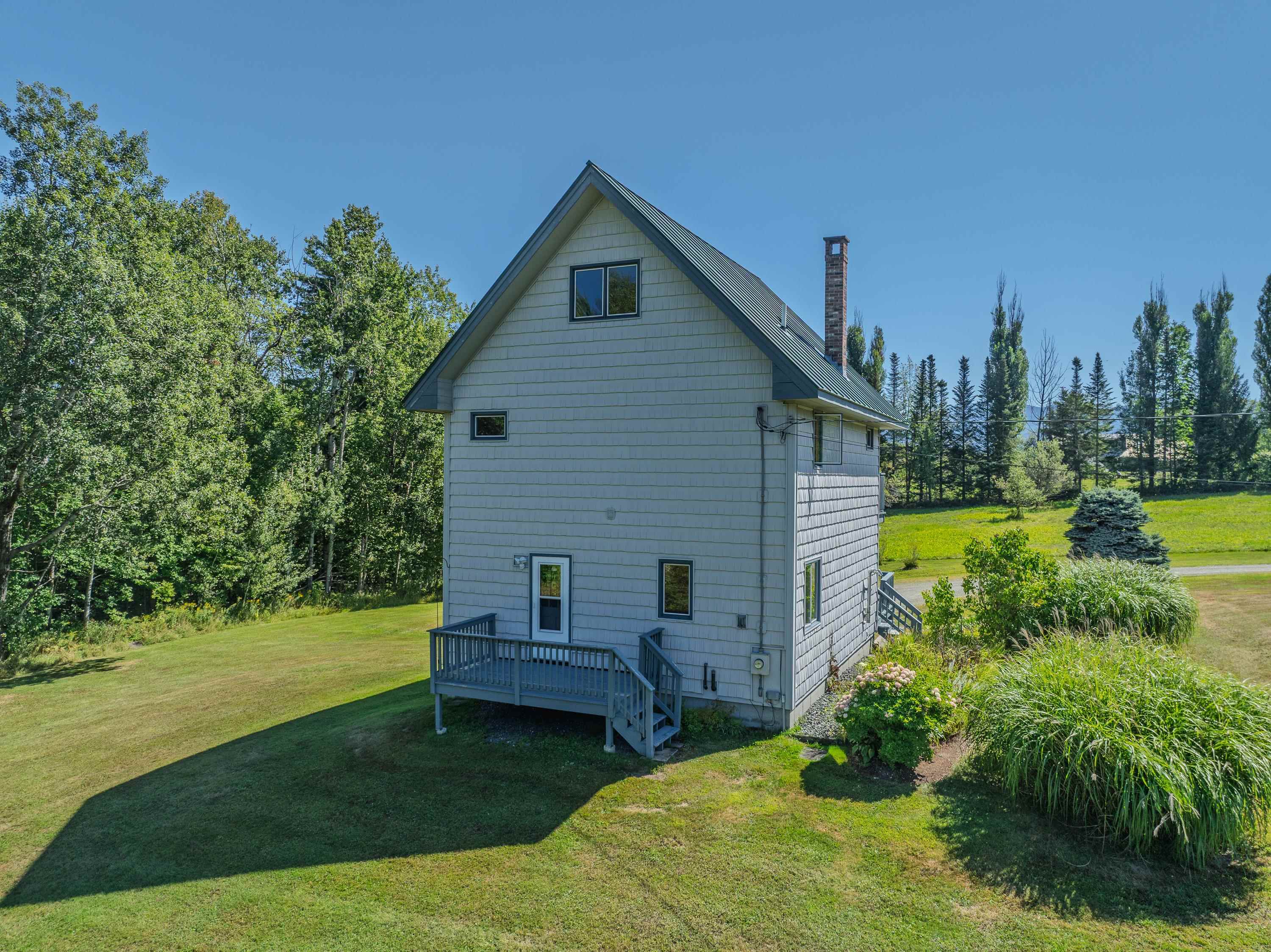 637 Hadley Road Sugar Hill, NH 03586 - Photo 4 of 46