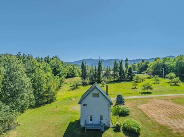 $474,000 | 637 Hadley Road, Sugar Hill, NH 03586