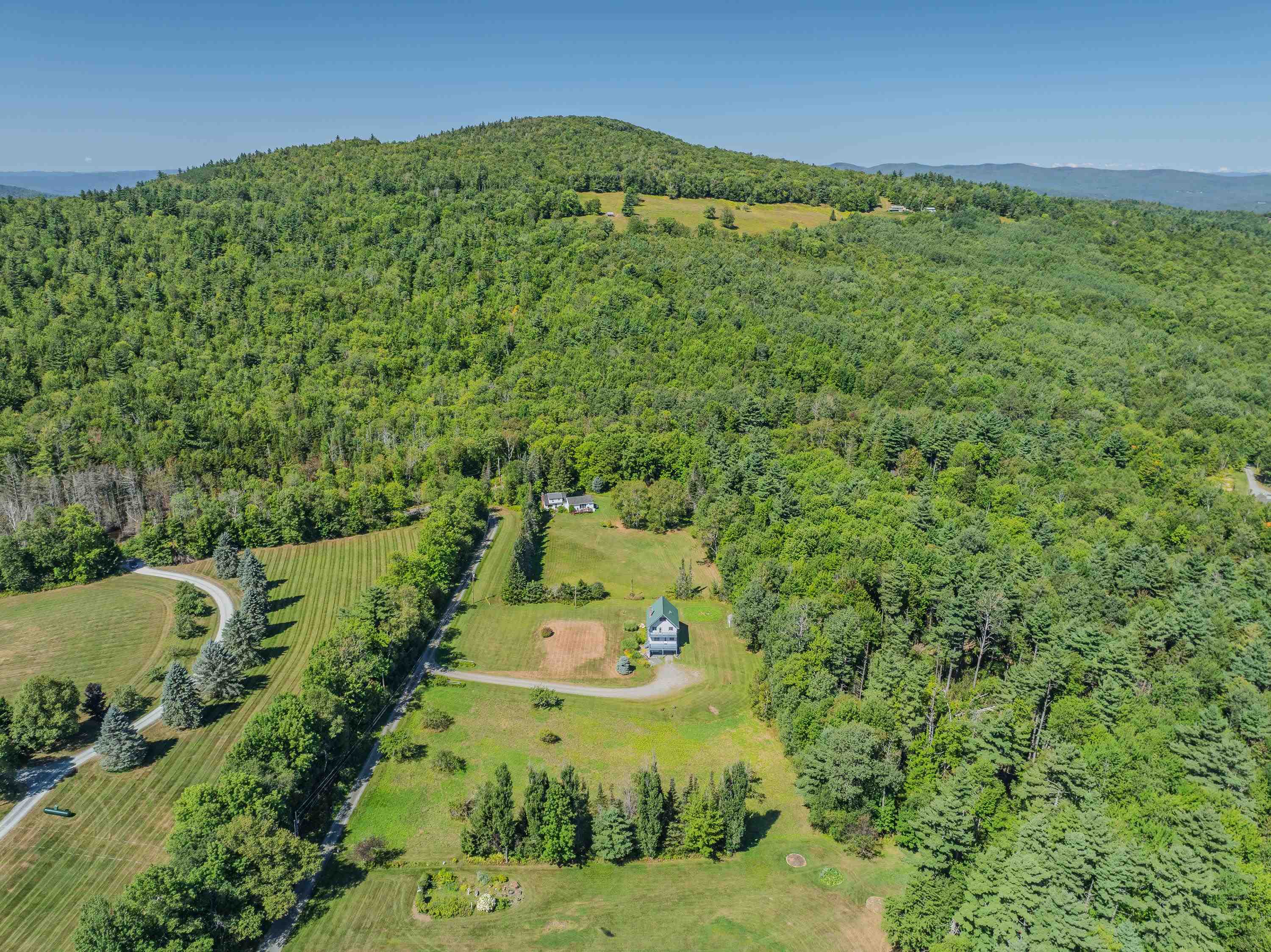 637 Hadley Road Sugar Hill, NH 03586 - Photo 9 of 46