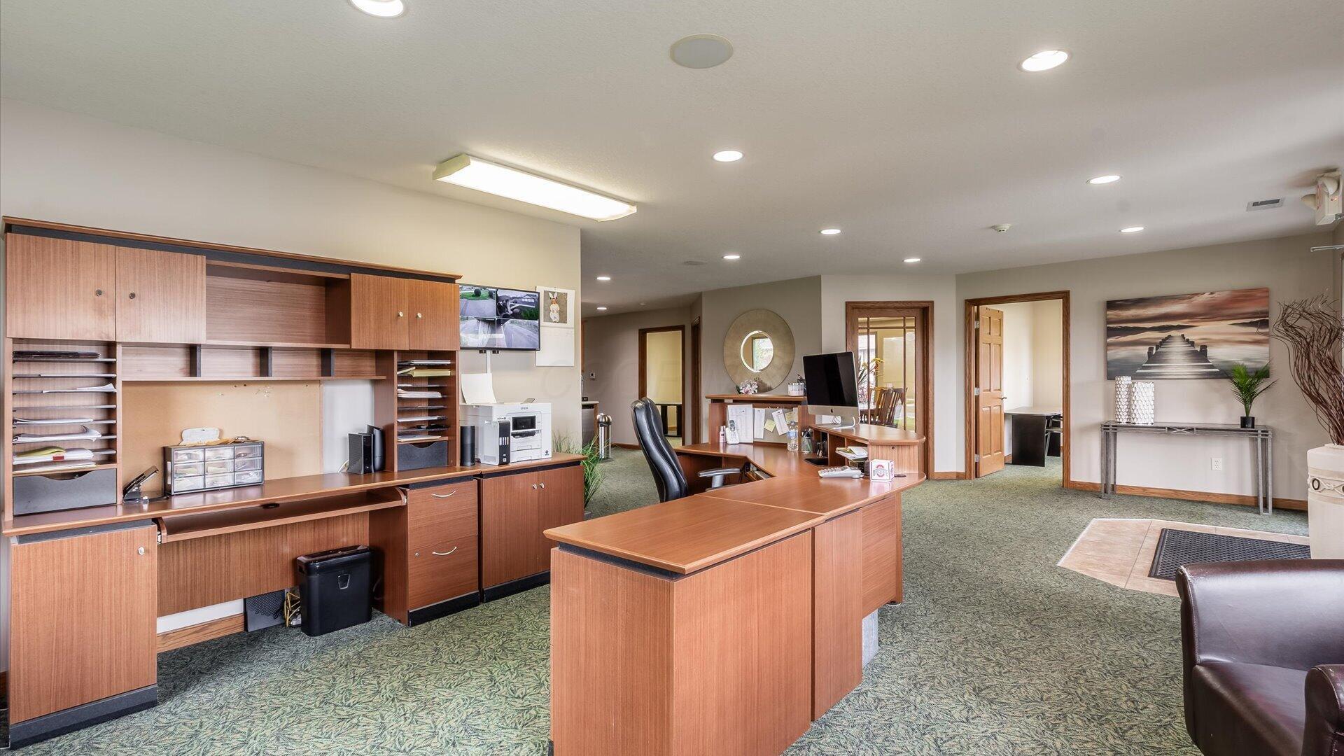 1675-1699 Mt Vernon Road Newark, OH 43055 - Photo 14 of 79 Office