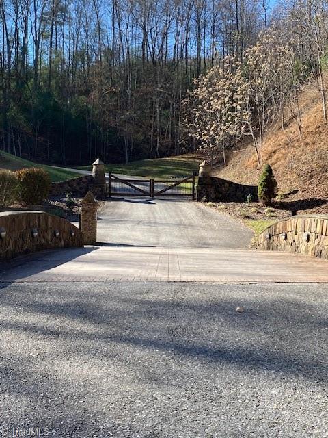 227 Mdw Xing Drive Rutherfordton, NC 28139 - Photo 4 of 7