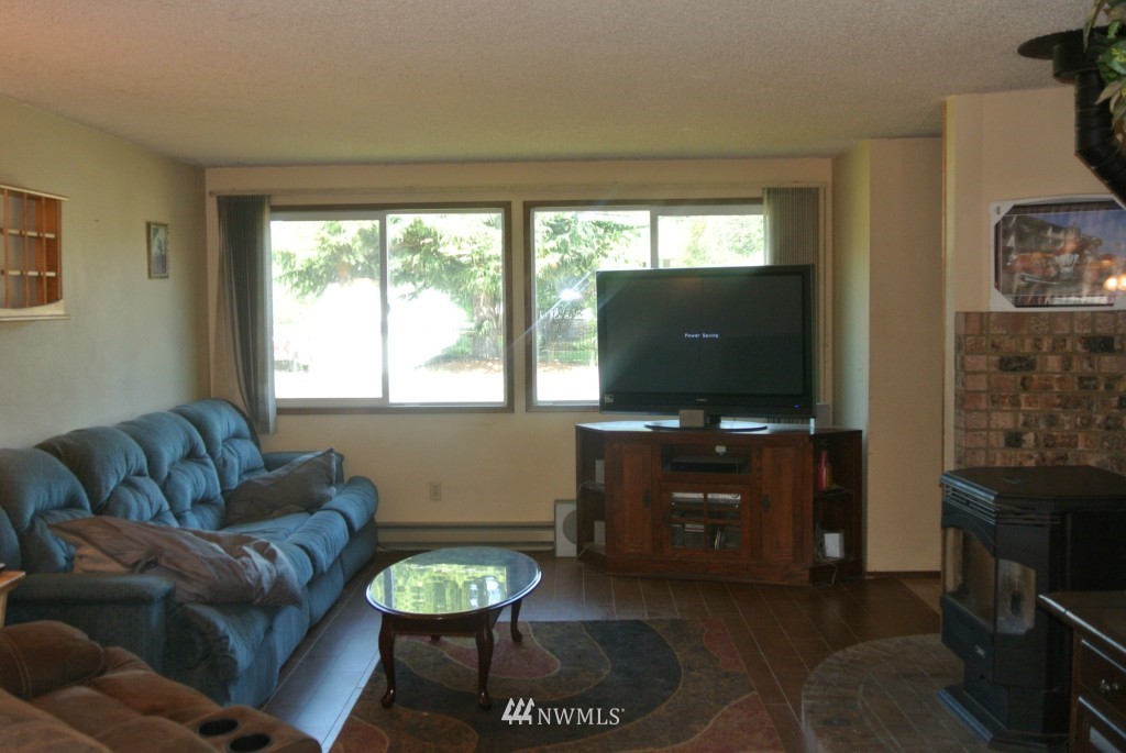2843 McLeod Road Bellingham, WA 98225 - Photo 7 of 11 Gallery Image 7