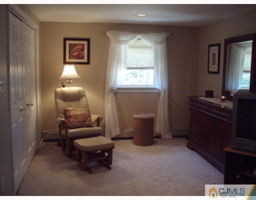 1555 Holly Road North Brunswick, NJ 08902 - Photo 7 of 10 Gallery Image 7