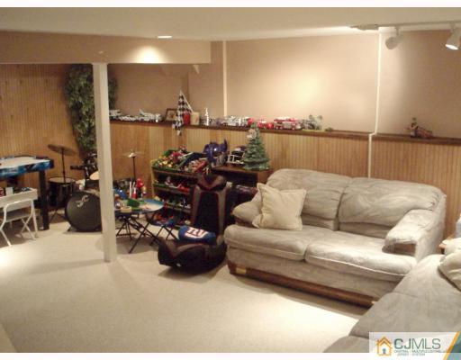 1555 Holly Road North Brunswick, NJ 08902 - Photo 10 of 10 Gallery Image 10