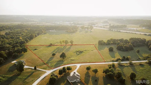 $59,999 | 10 Nikon Drive, Phillipsburg, MO 65722