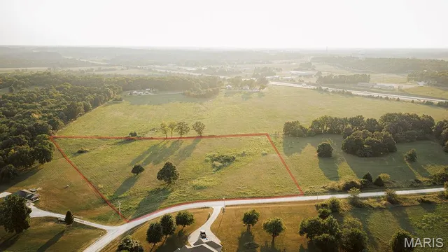 $59,999 | 10 Nikon Drive, Phillipsburg, MO 65722