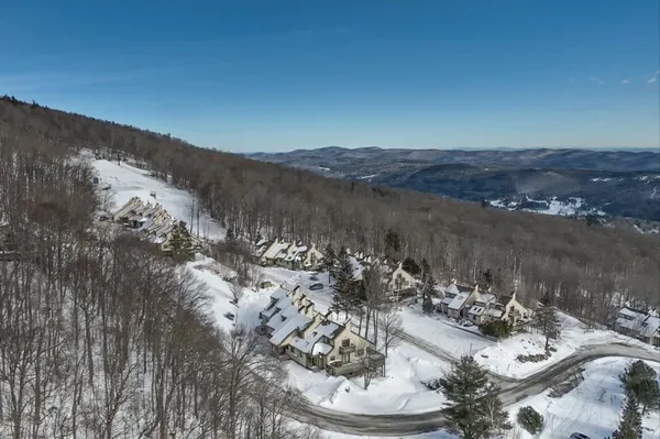 $1,100,000 | 292 Okemo Trailside Extension, Unit 34E, Ludlow, VT 05149