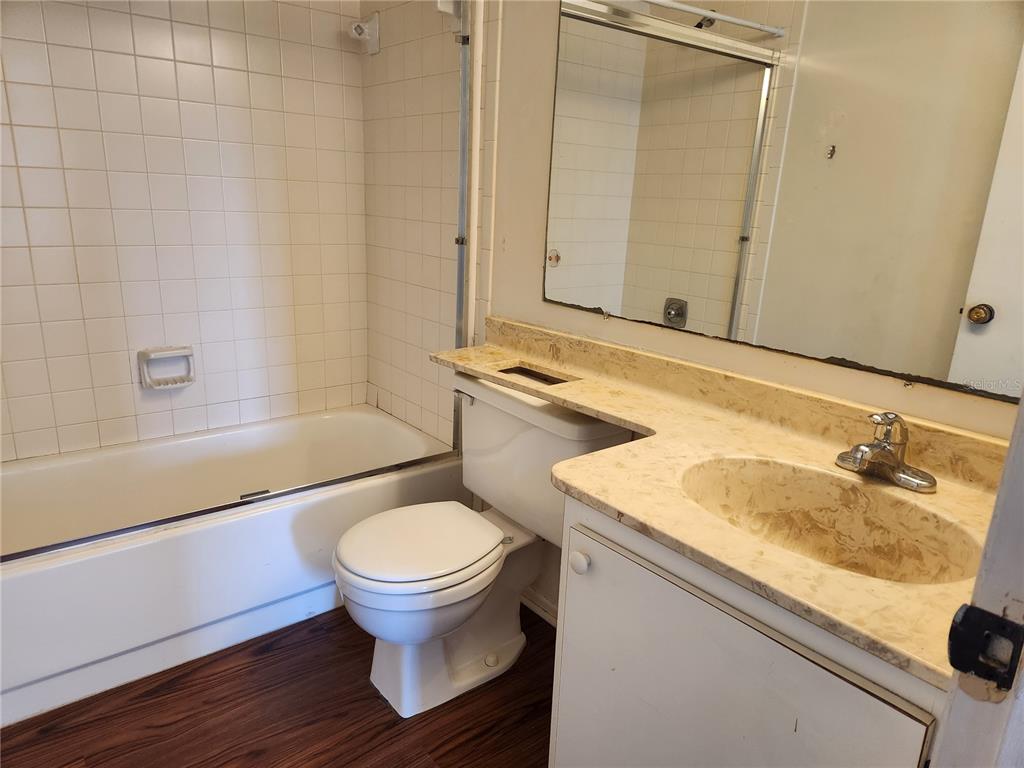 3227 South Beneva Road, Unit 203 Sarasota, FL 34232 - Photo 18 of 34