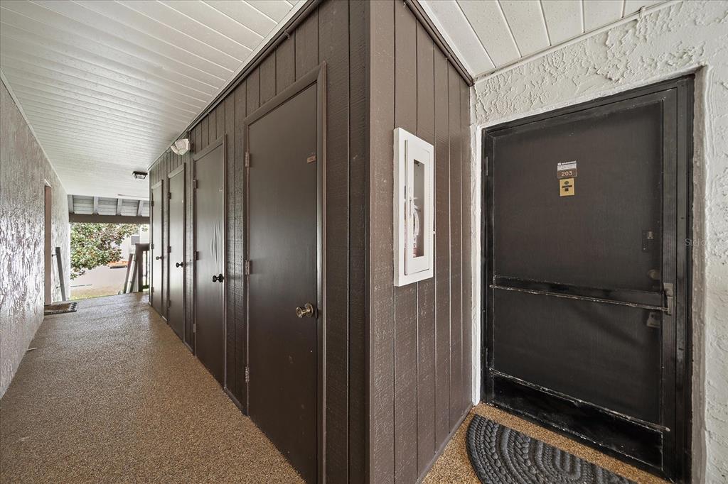 3227 South Beneva Road, Unit 203 Sarasota, FL 34232 - Photo 2 of 34