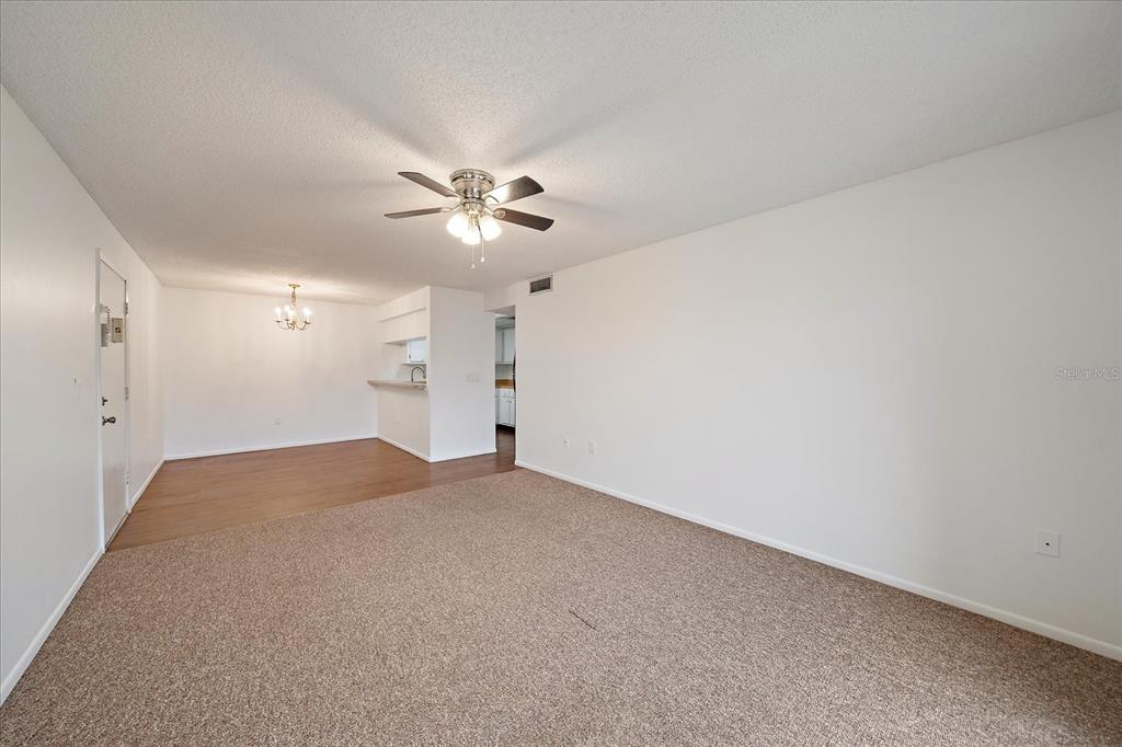 3227 South Beneva Road, Unit 203 Sarasota, FL 34232 - Photo 6 of 34