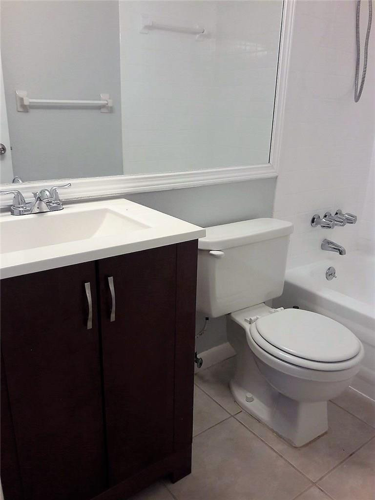 8605 West Sample Road, Unit 211 Coral Springs, FL 33065 - Photo 24 of 31 Bathroom 2