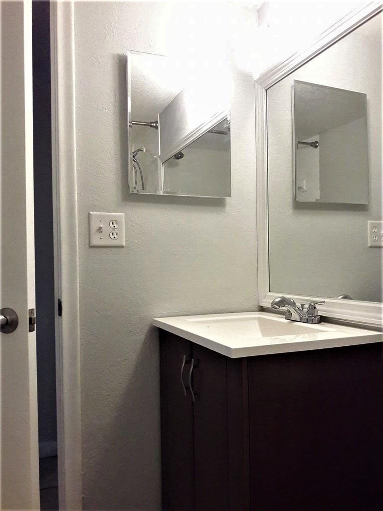 8605 West Sample Road, Unit 211 Coral Springs, FL 33065 - Photo 29 of 31 Bathroom 2