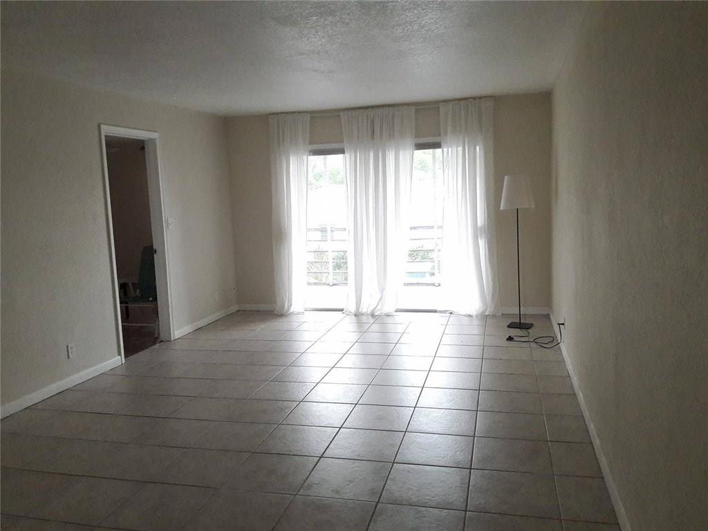 8605 West Sample Road, Unit 211 Coral Springs, FL 33065 - Photo 6 of 31 Living/Dining