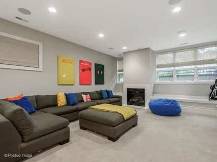 $1,699,900 | 1844 West Erie Street, Chicago, IL 60622