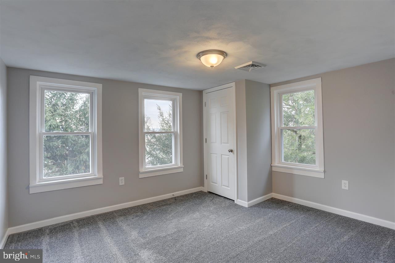 1807 Mapledale Road Elizabethtown, PA 17022 - Photo 14 of 24 Gallery Image 14