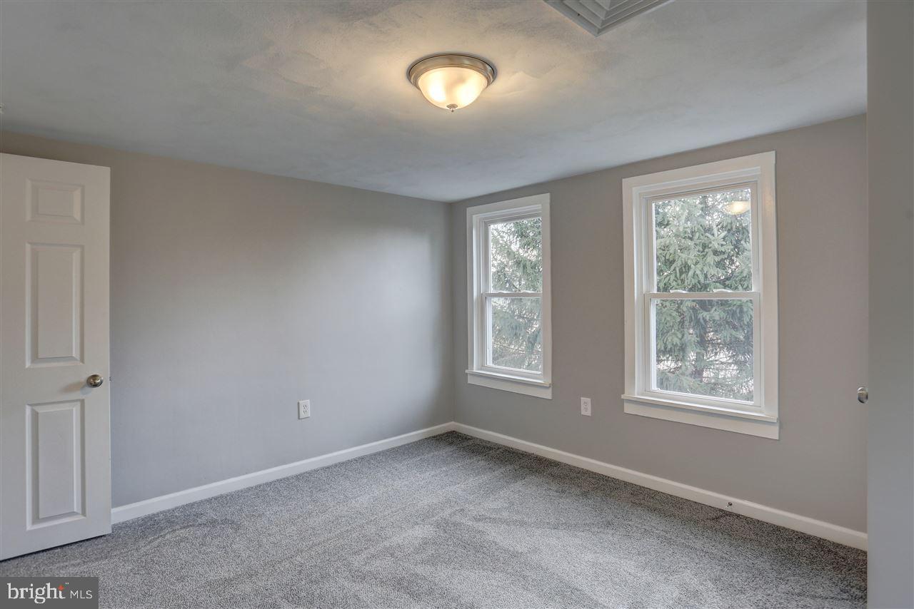 1807 Mapledale Road Elizabethtown, PA 17022 - Photo 15 of 24 Gallery Image 15