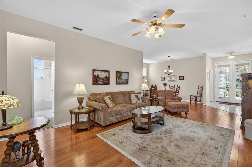 4266 Summertree Road Venice, FL 34293 - Photo 11 of 64 a living room with furniture