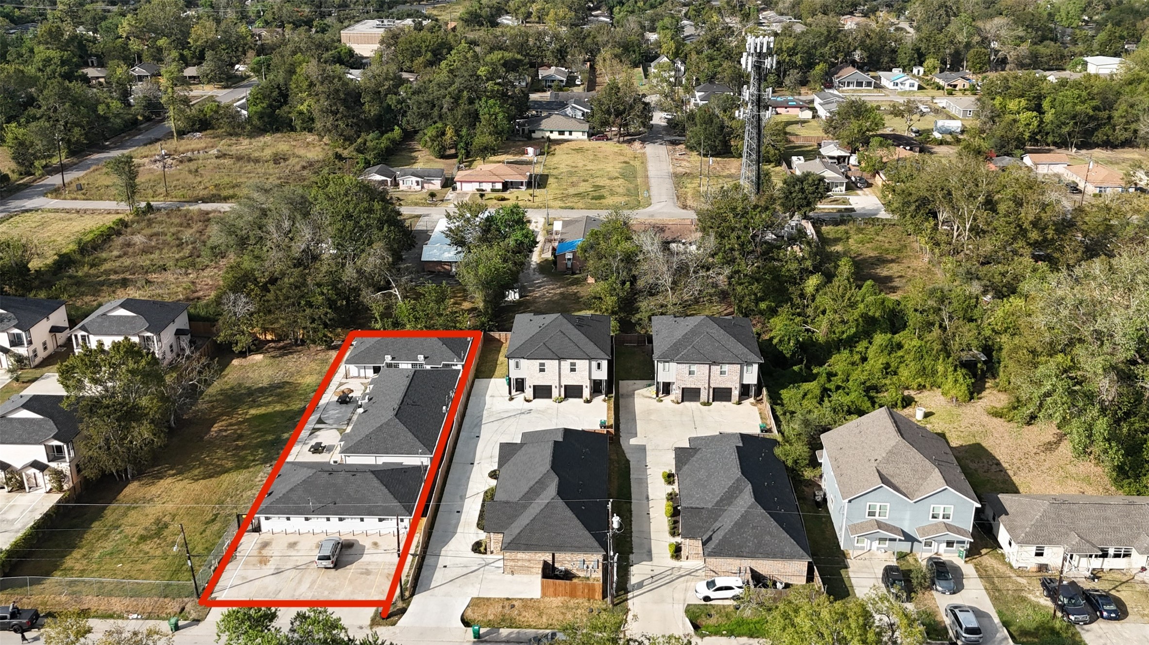 5017 Mallow Street Houston, TX 77033 - Photo 7 of 30 an aerial view of residential houses with outdoor space