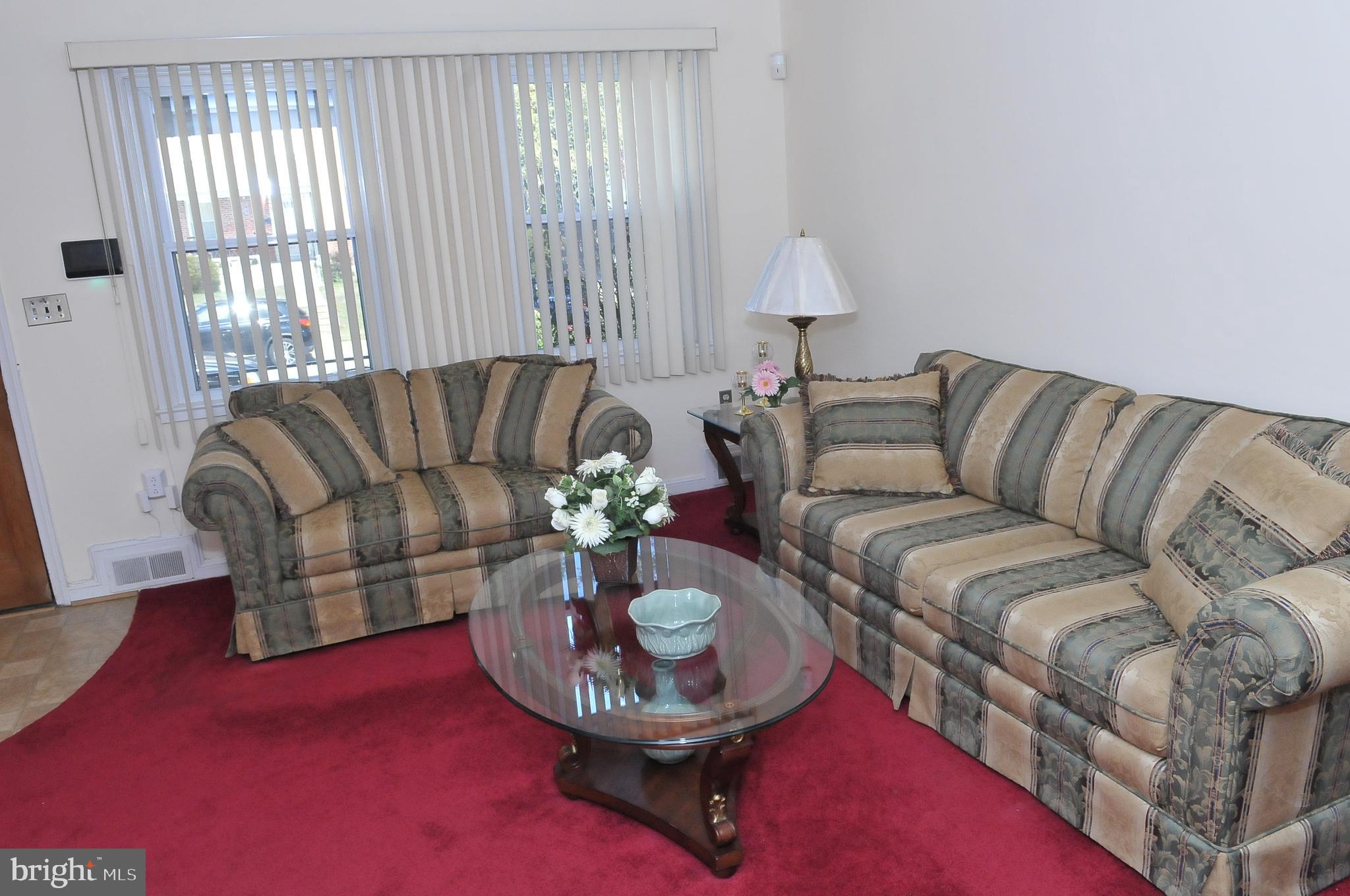 1339 Silverthorne Road Baltimore, MD 21239 - Photo 4 of 38