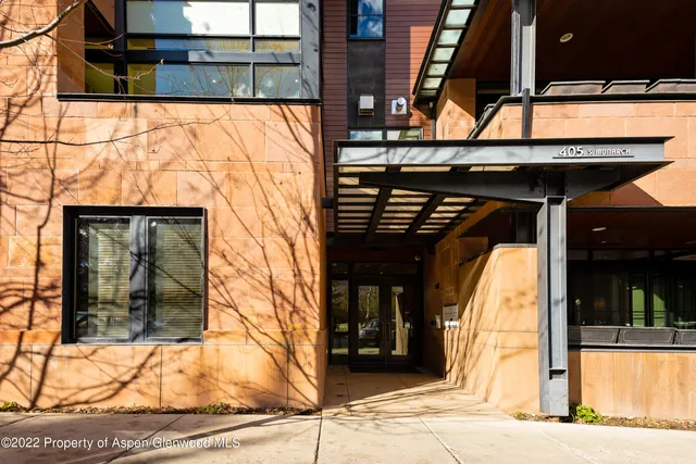 a view of building with outdoor space
