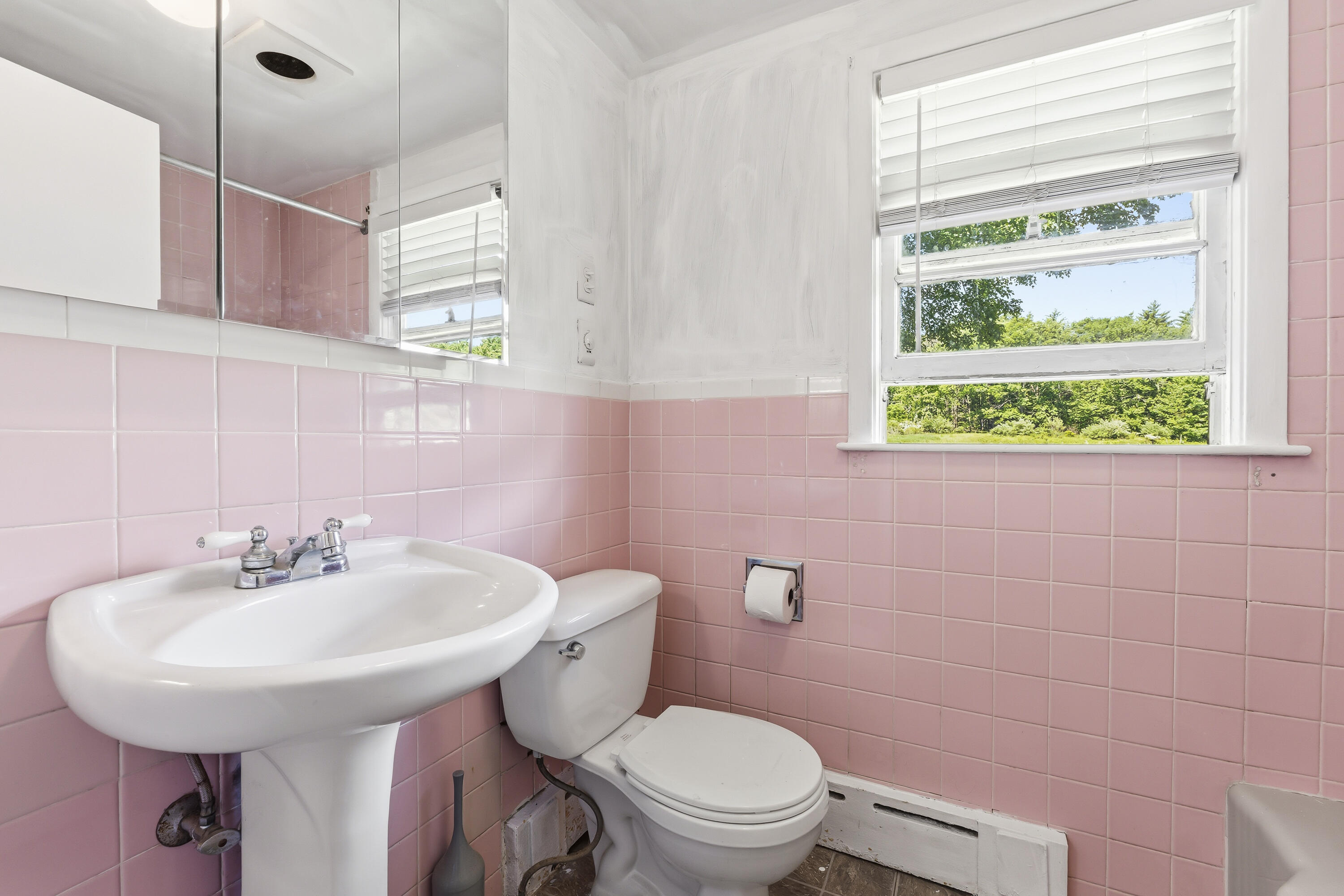 99 Scotland Bridge Road York, ME 03909 - Photo 20 of 49