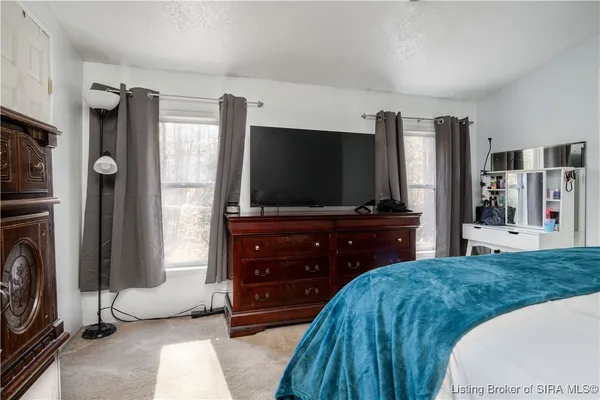 $274,900 | 835 Hunter's Trace Road, Palmyra, IN 47164
