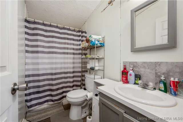 $299,900 | 835 Hunter's Trace Road, Palmyra, IN 47164