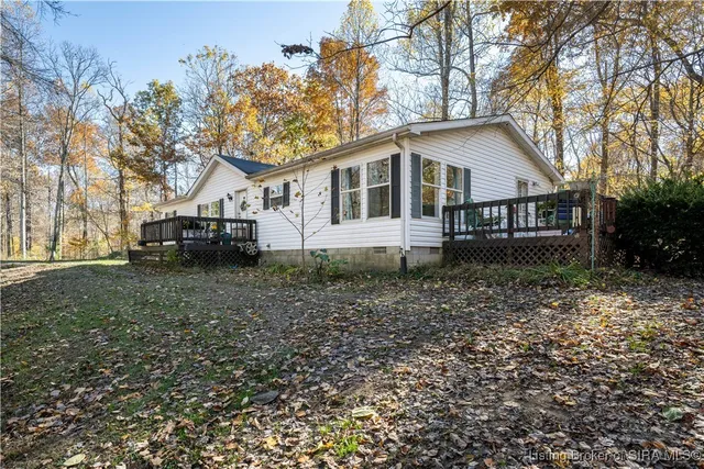 $289,900 | 835 Hunter's Trace Road, Palmyra, IN 47164