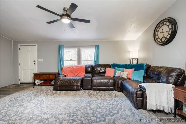 $299,900 | 835 Hunter's Trace Road, Palmyra, IN 47164