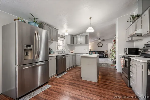 $299,900 | 835 Hunter's Trace Road, Palmyra, IN 47164