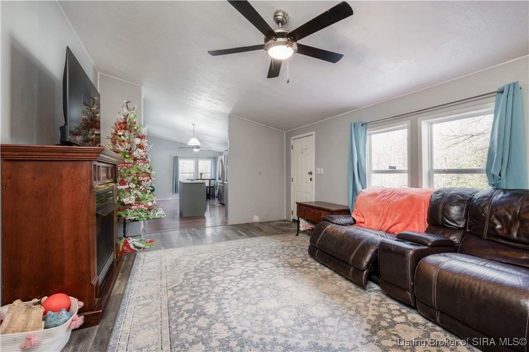 835 Hunter's Trace Road Palmyra, IN 47164 - Photo 8 of 28