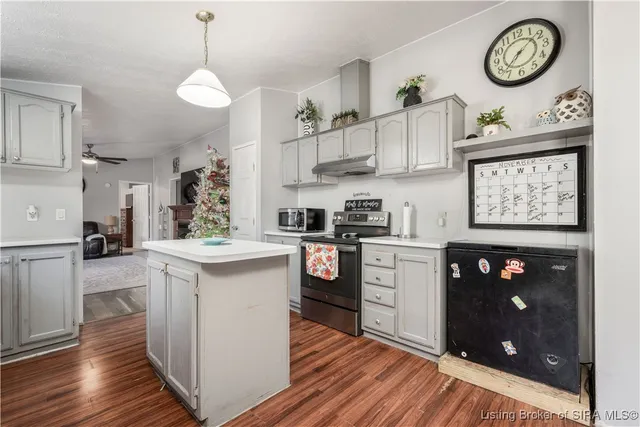 $274,900 | 835 Hunter's Trace Road, Palmyra, IN 47164