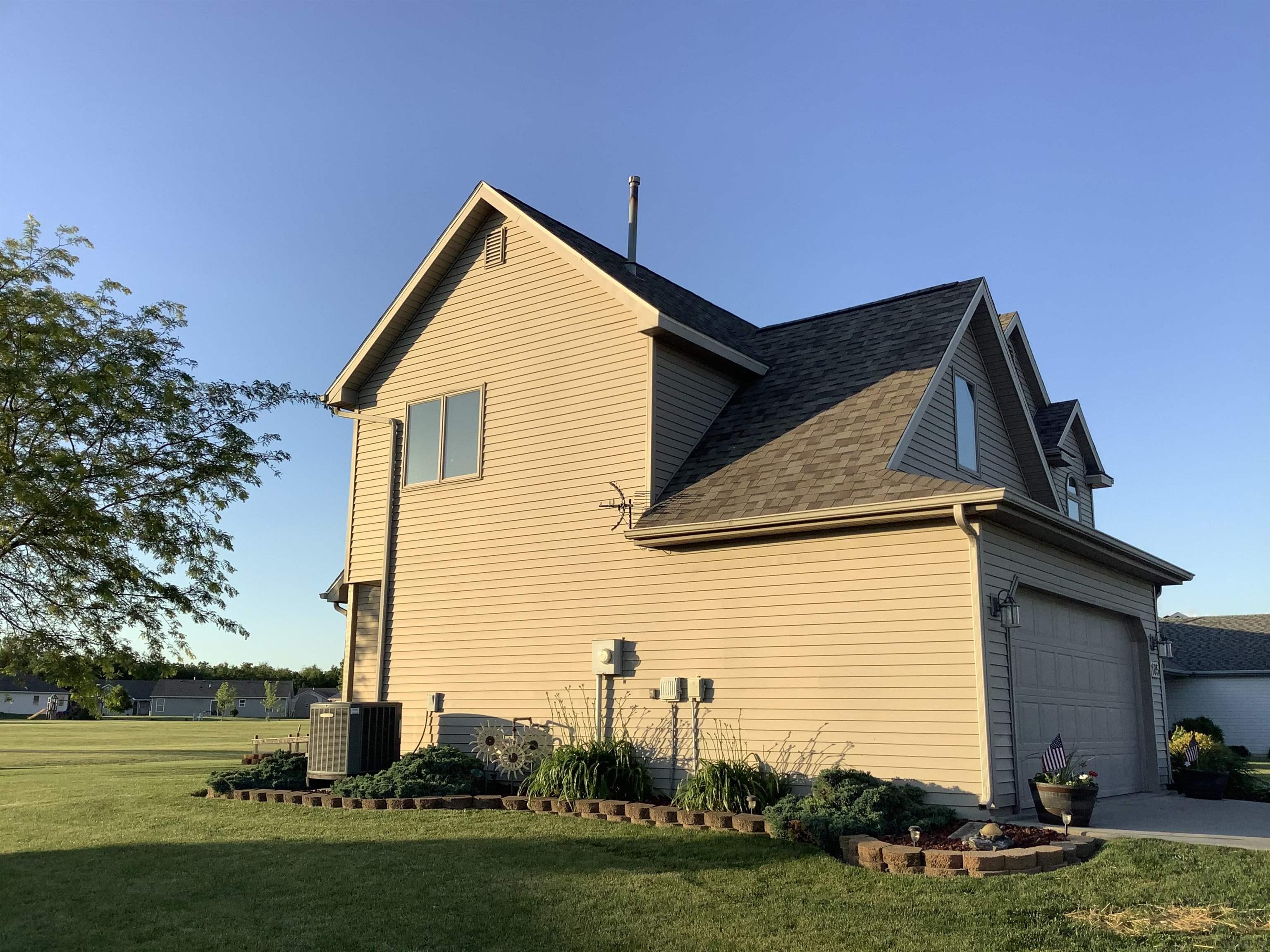 105 West Chapel Chase Drive Decatur, IN 46733 - Photo 11 of 30
