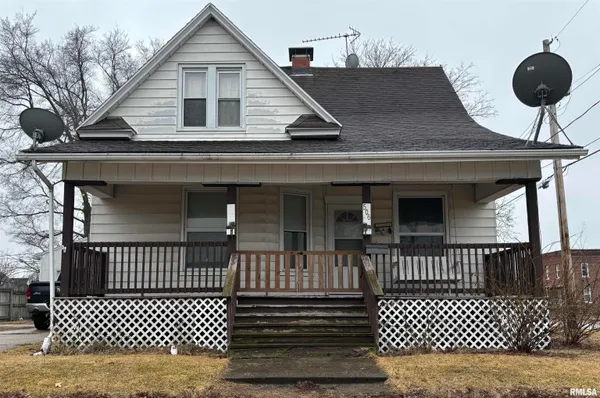 $104,500 | 506 East Elm Street, Canton, IL 61520