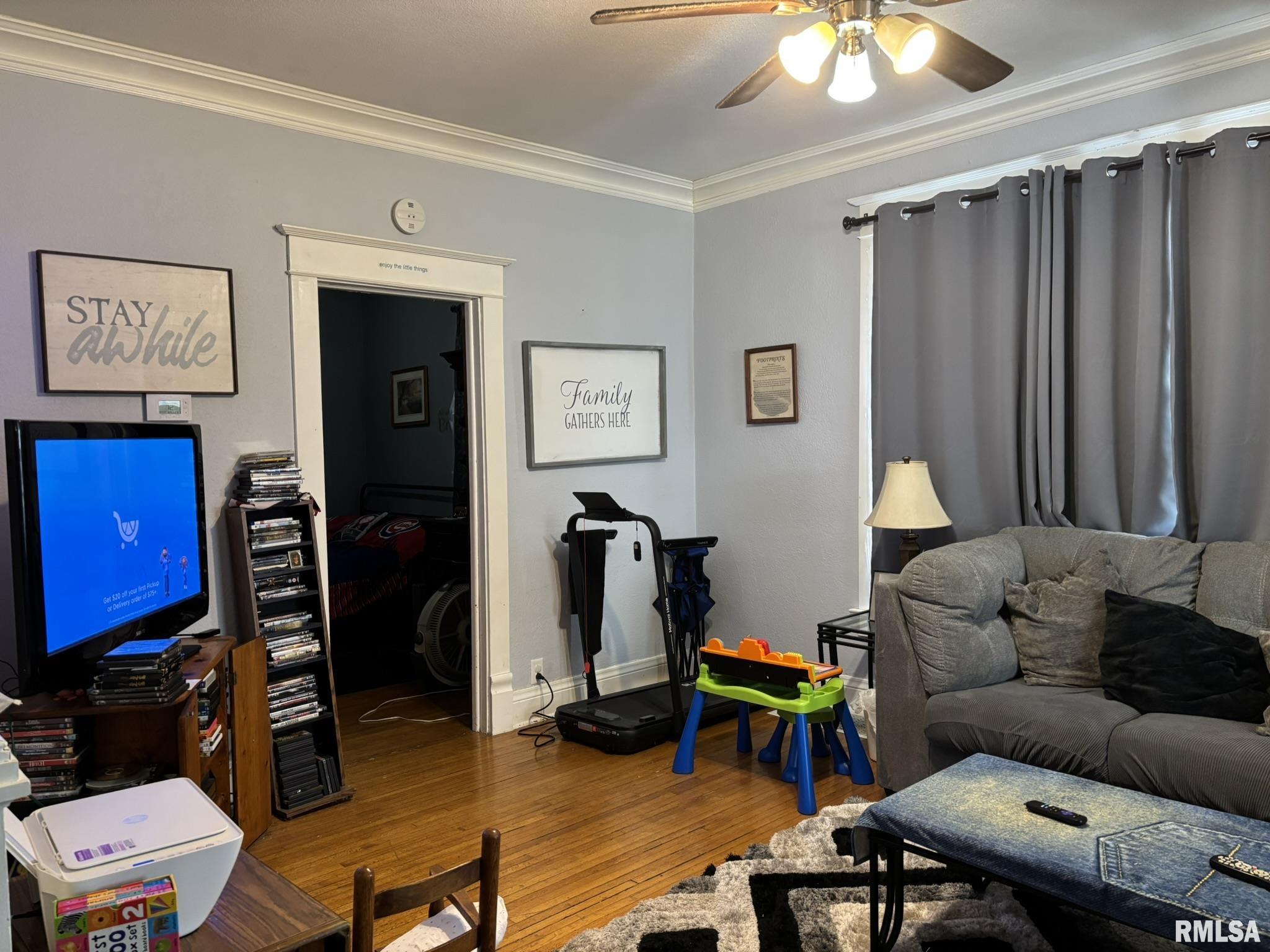 506 East Elm Street Canton, IL 61520 - Photo 5 of 33