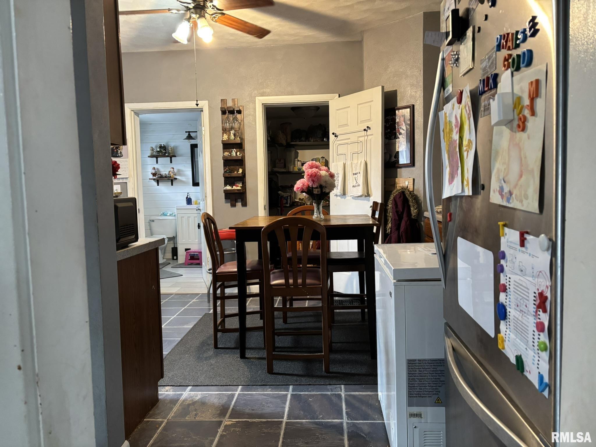 506 East Elm Street Canton, IL 61520 - Photo 8 of 33