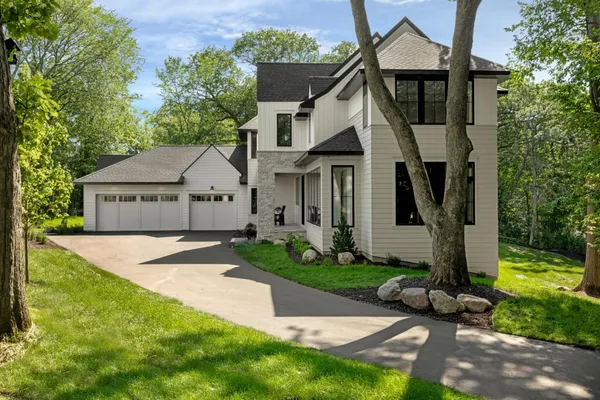 $4,900,000 | 260 Eastwood Court, Chanhassen, MN 55317