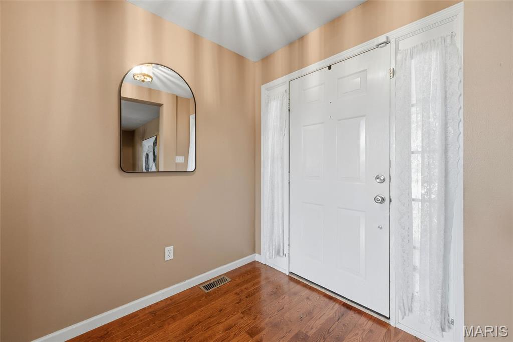 1634 Strecker Ridge Court Wildwood, MO 63011 - Photo 8 of 38