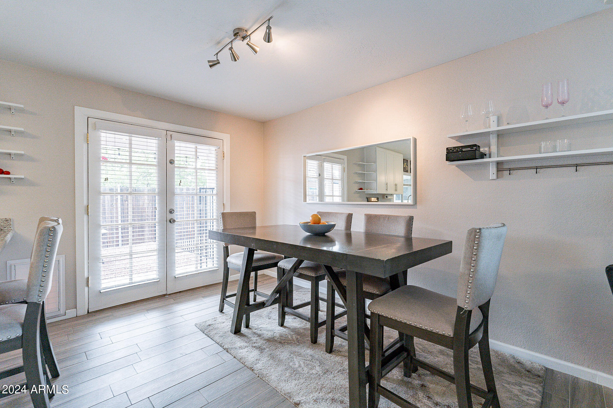4228 West Hearn Road Phoenix, AZ 85053 - Photo 17 of 67 Gallery Image 17
