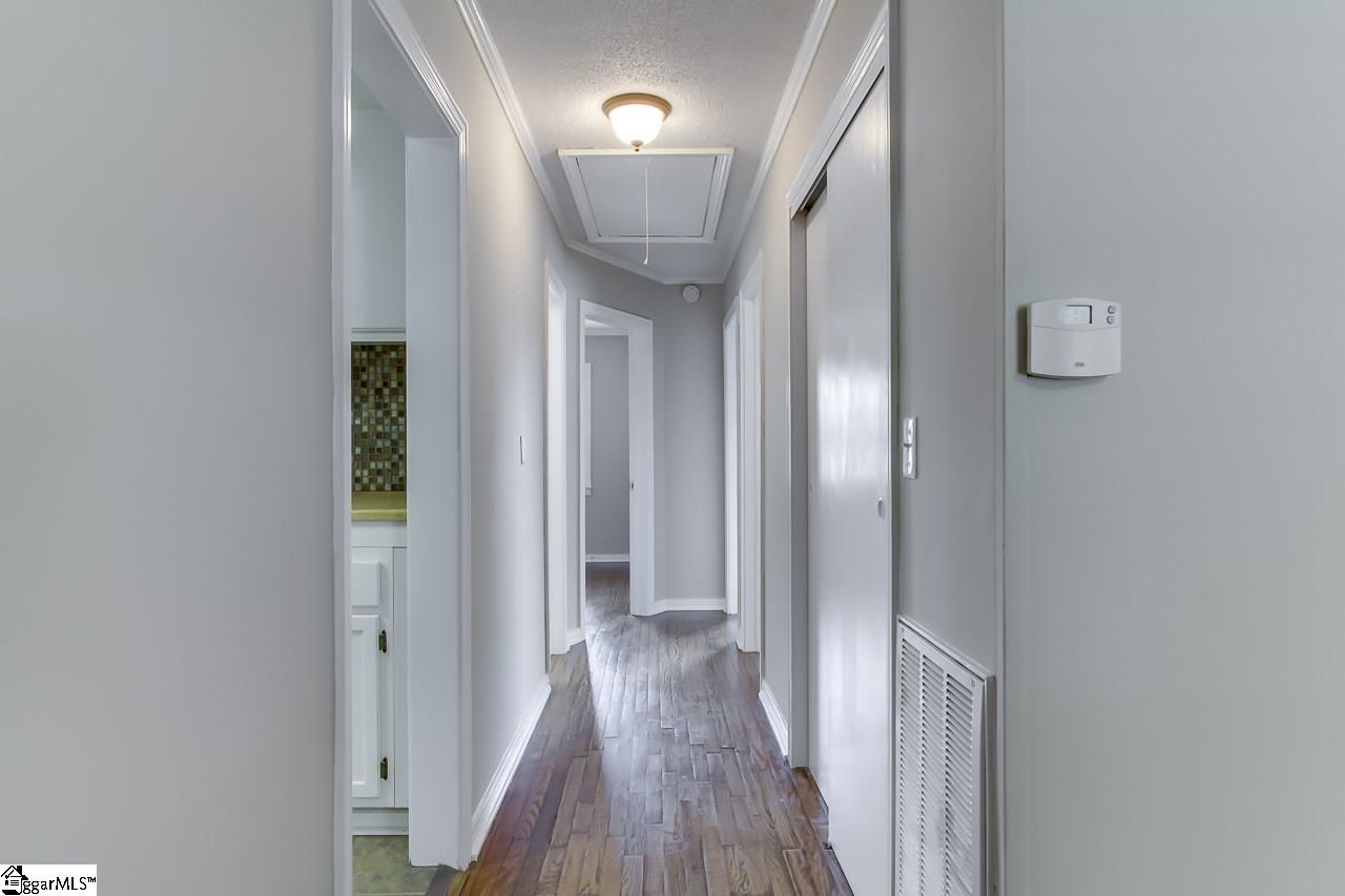 13 Rutledge Avenue Greenville, SC 29617 - Photo 14 of 23 Gallery Image 14
