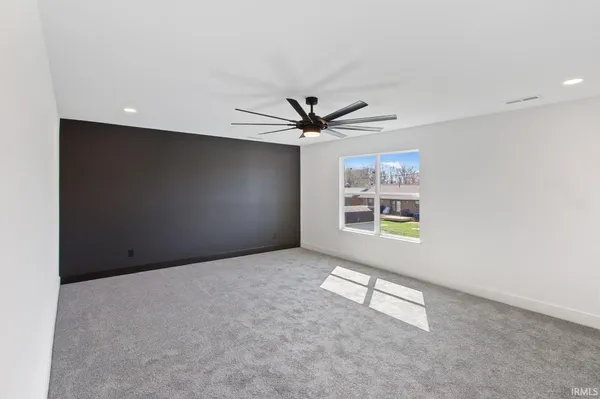 $399,990 | 1310 Mockingbird Lane, Mount Vernon, IN 47620