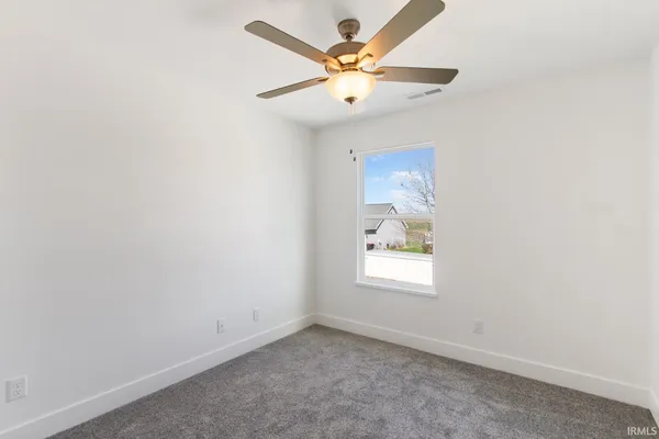 $399,990 | 1310 Mockingbird Lane, Mount Vernon, IN 47620