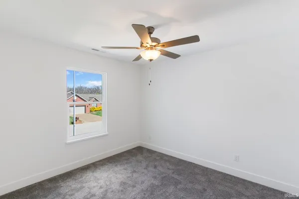$399,990 | 1310 Mockingbird Lane, Mount Vernon, IN 47620
